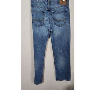 American Eagle Outfitters jeans Mens Blue Denim Jeans 32 x 32 Classic Fit FLAWS